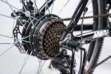 Lade das Bild in den Galerie-Viewer, MYATU 26 Zoll Ebike E-Mountainbike &Elektrofahrrad , 250W 36V Motor, Pedelec mit 21 Gänge für Damen und Herren Schwarz Rot Weiss
