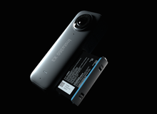 Load image into Gallery viewer, Insta360 One x3 360° Actionkamera Wasserdicht
